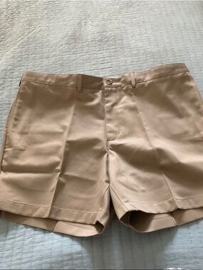 Lands' End Men's Flat Front Khaki Shorts